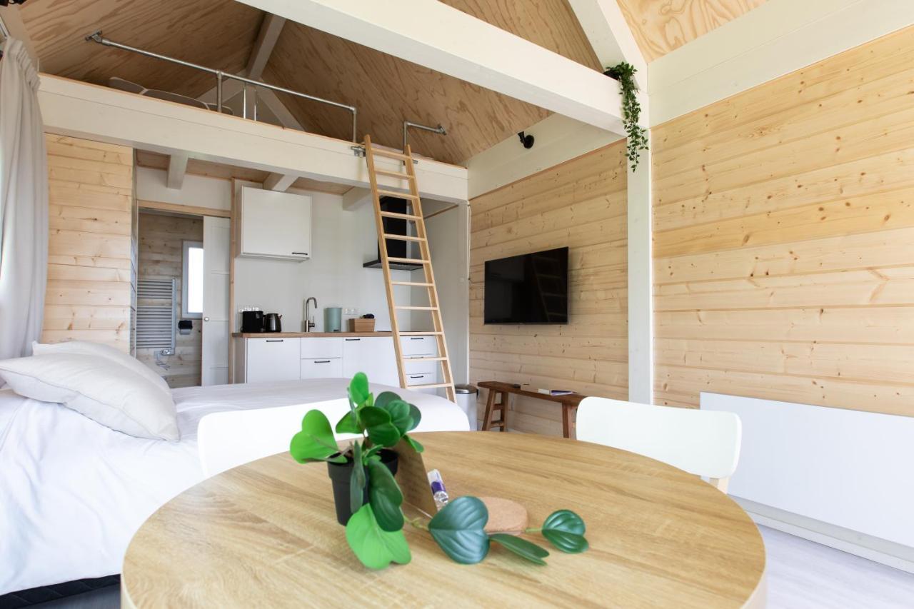 Tiny House - Optioneel Met Hottub Lägenhet Dokkum Exteriör bild