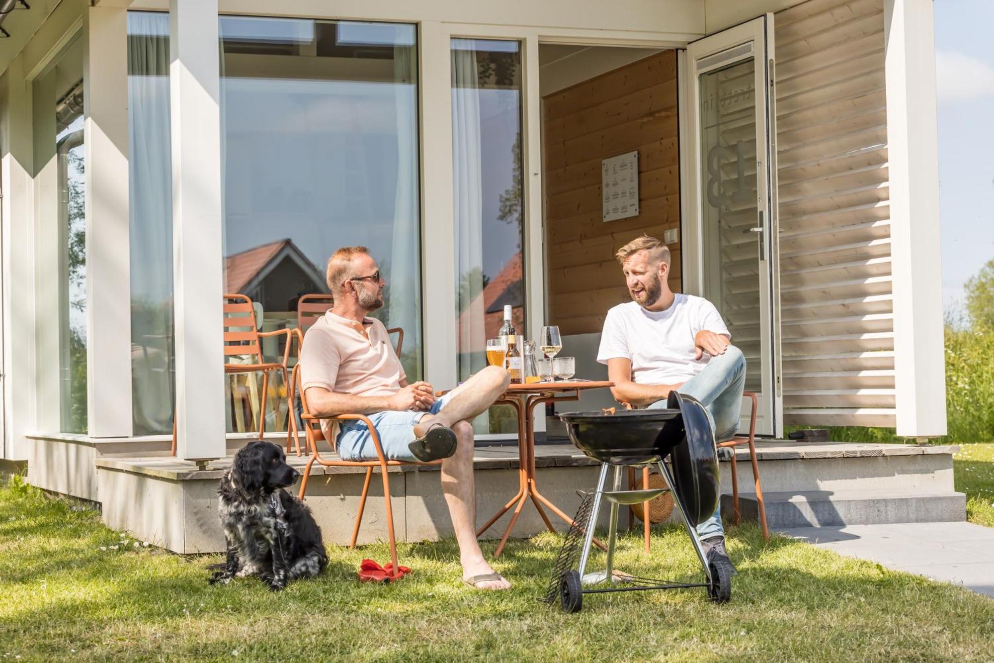 Tiny House - Optioneel Met Hottub Lägenhet Dokkum Exteriör bild