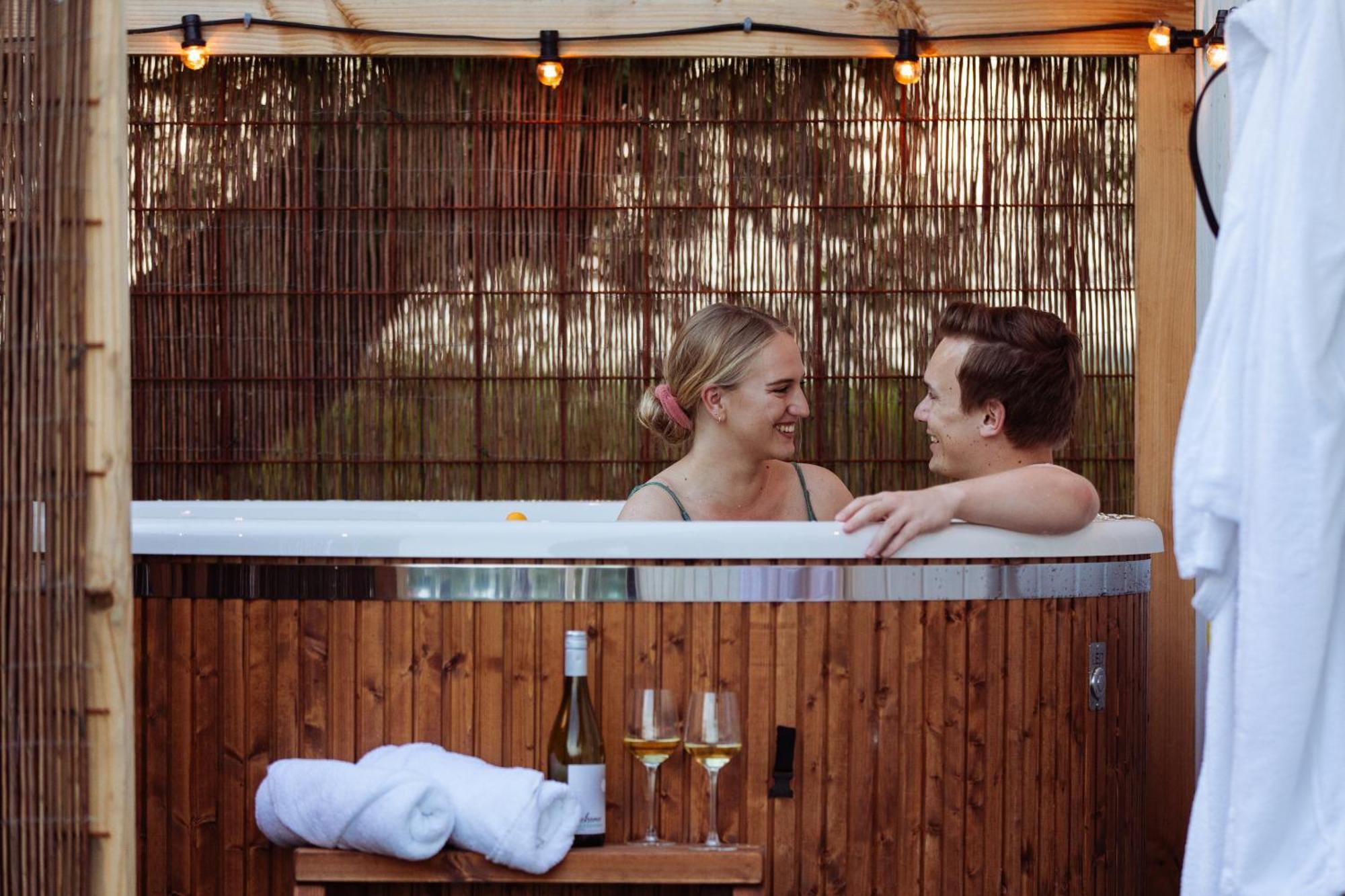 Tiny House - Optioneel Met Hottub Lägenhet Dokkum Rum bild