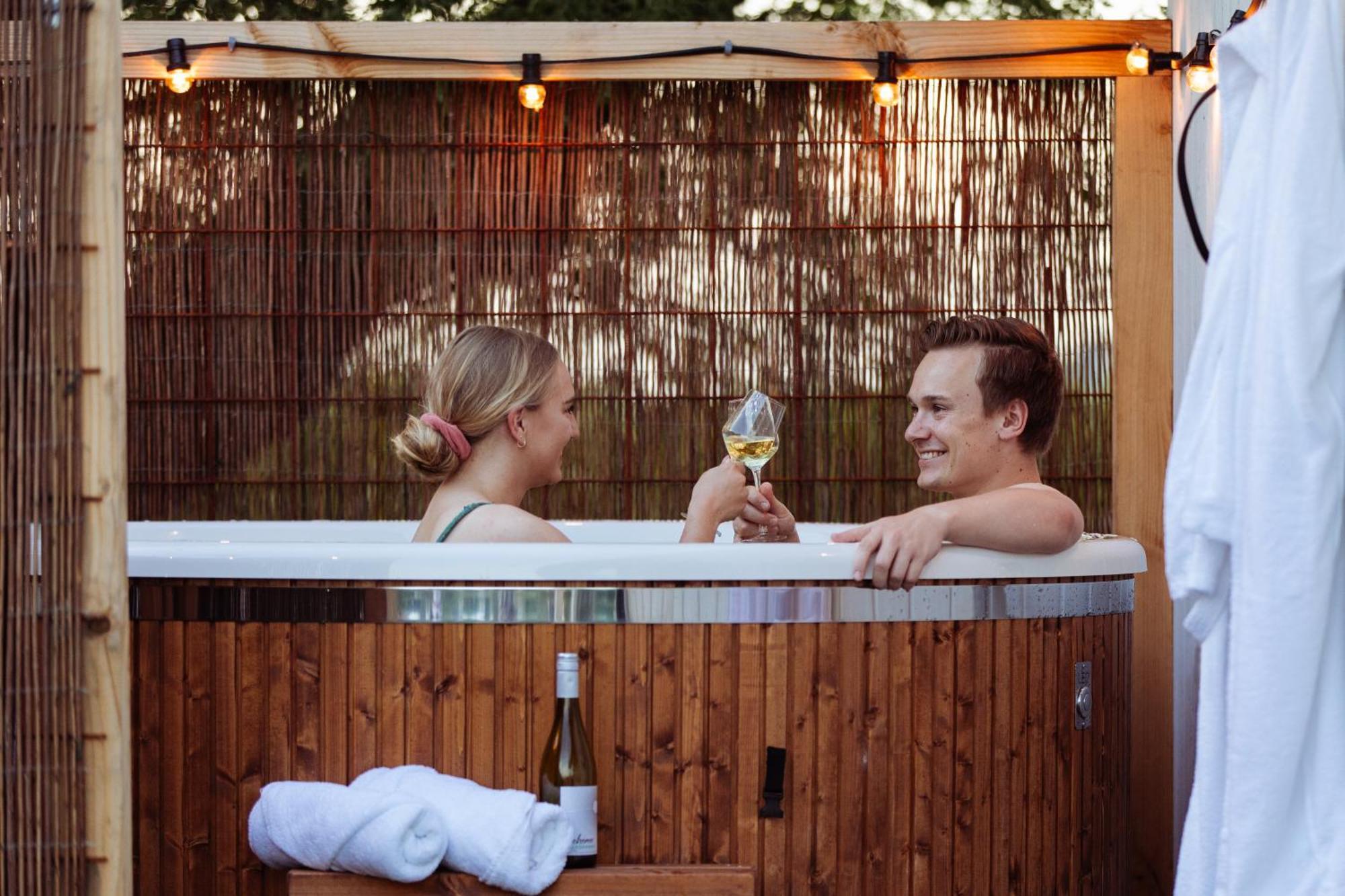 Tiny House - Optioneel Met Hottub Lägenhet Dokkum Rum bild
