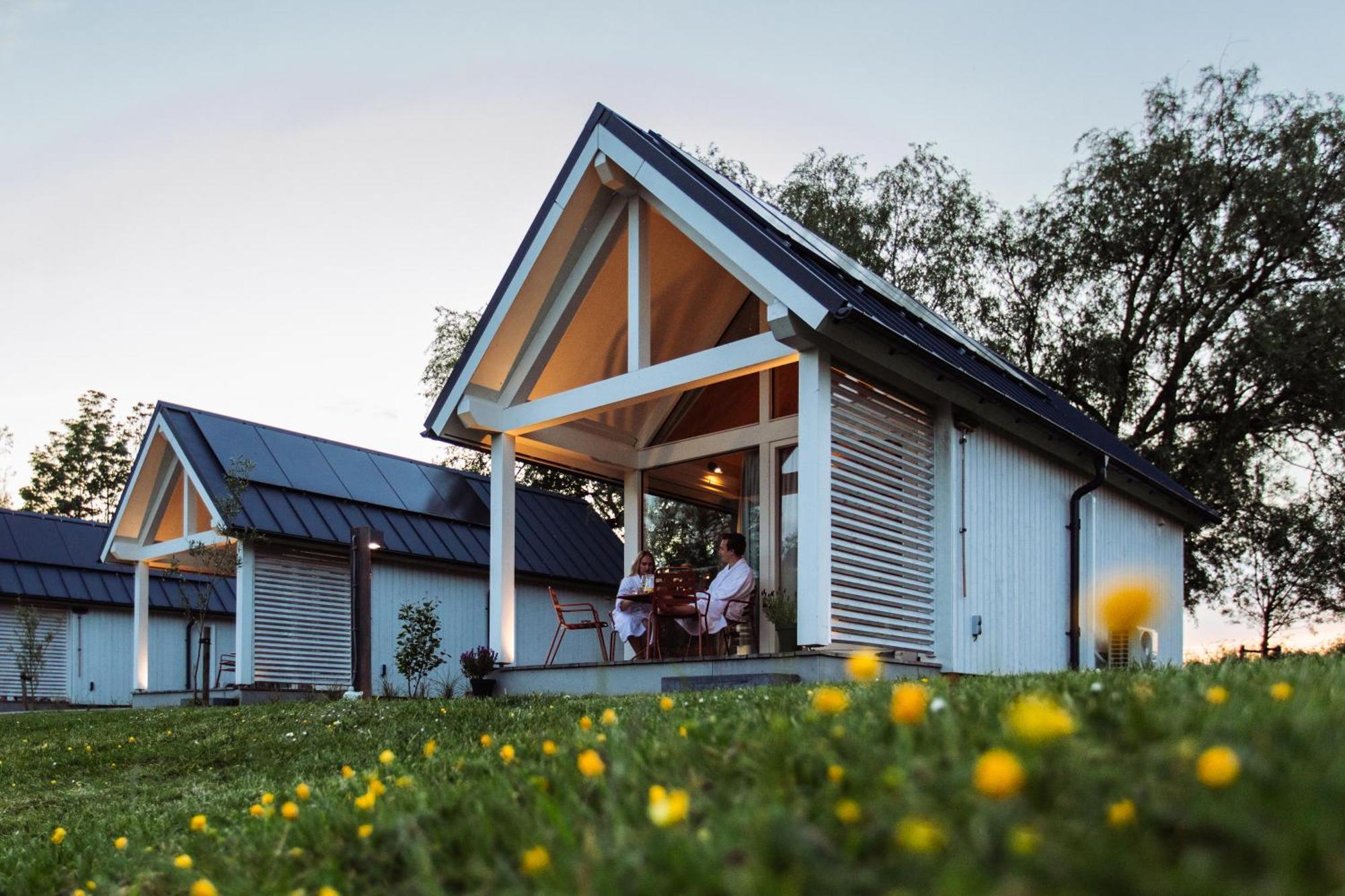 Tiny House - Optioneel Met Hottub Lägenhet Dokkum Rum bild